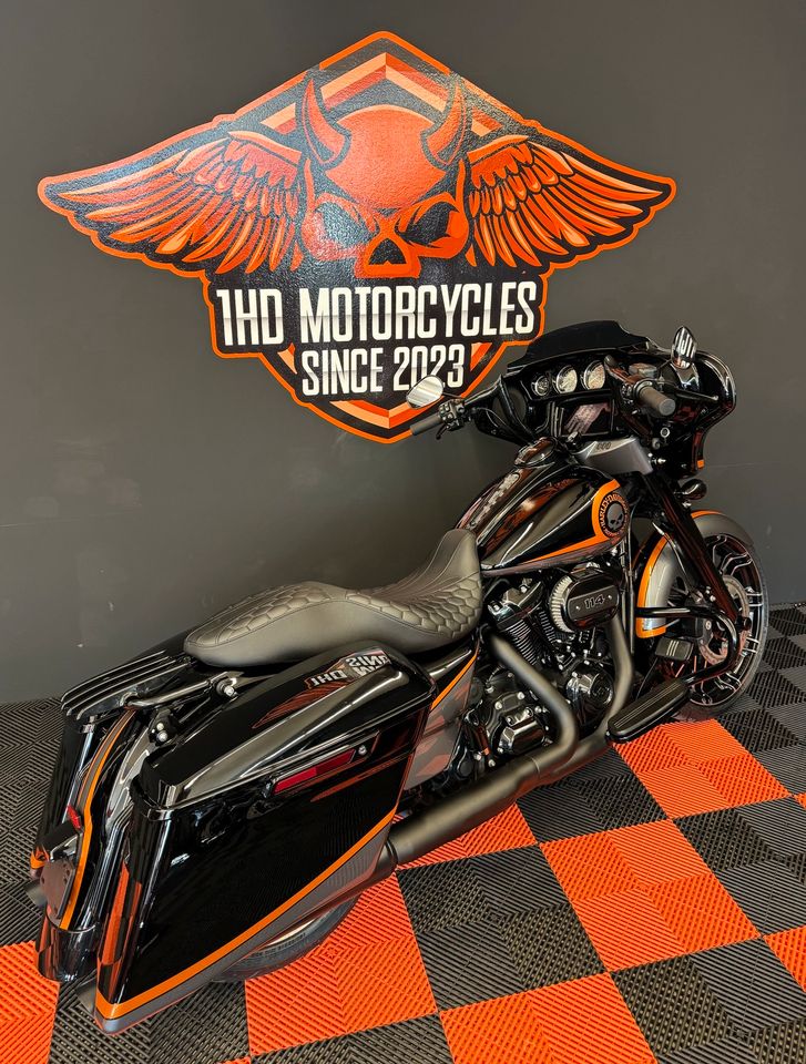 Harley Davidson Street Glide Special 114 Custom in Birkenfeld