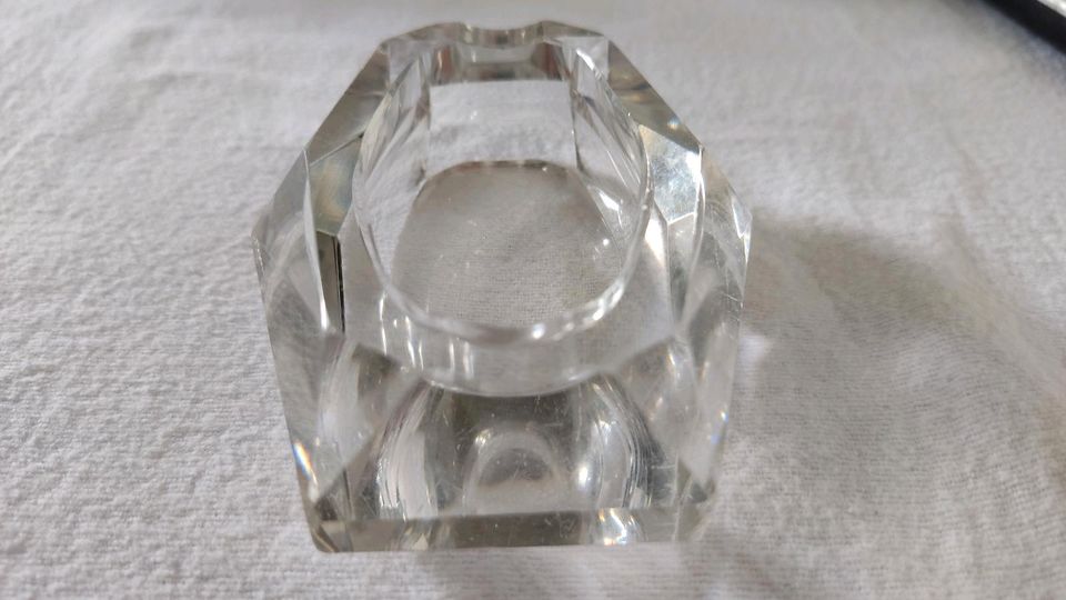 Kristall oder Glas Aschenbecher klein und schwer in Frankfurt am Main