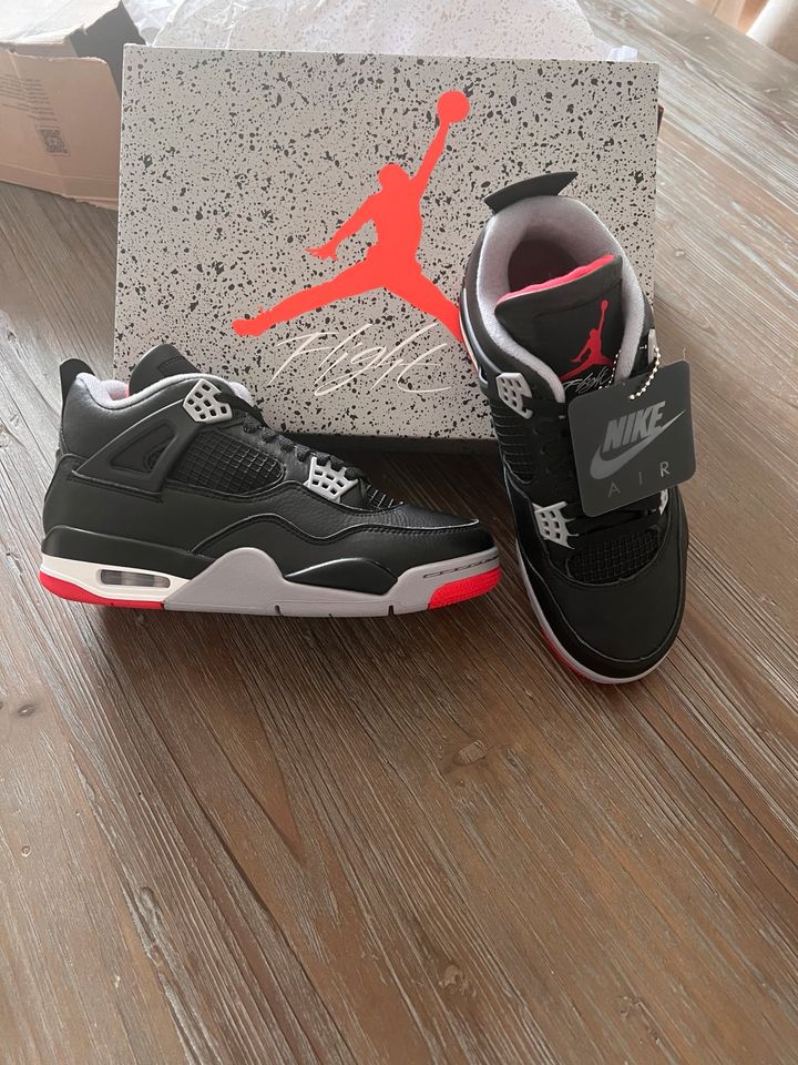 Jordan 4 Nike Air Retro Bred in Fahrdorf