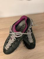 Meindl Gore-Tex Wanderschuh Gr 39 (6) neuwertig Nordrhein-Westfalen - Netphen Vorschau