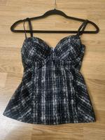 Figur Betont Oberteil von guess NP 99€ Berlin - Charlottenburg Vorschau