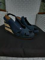 Tommy Hilfiger Somnerschuhe  Gr.41 Niedersachsen - Uelzen Vorschau
