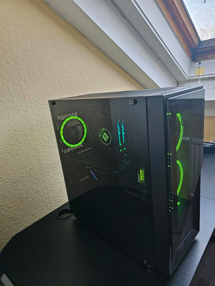 Gaming-PC HydroX T8990 in Kressbronn am Bodensee