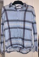 Blau karierte Bluse von H&M Größe 38 Sachsen - Böhlen Vorschau