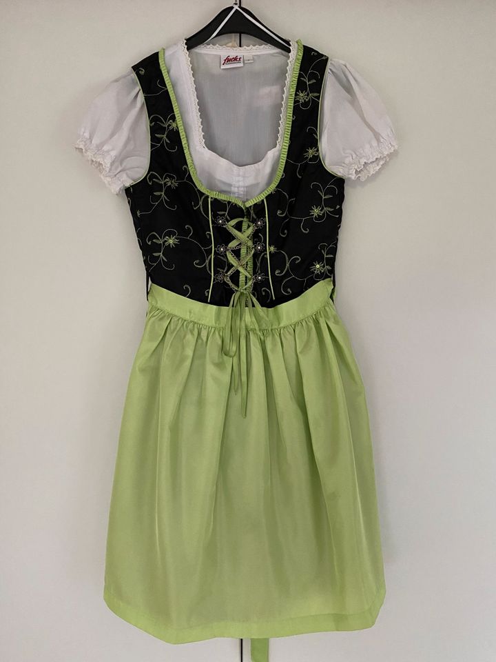 Dirndl grün in Zachenberg