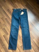 Wrangler Jeans Hose blau NEU Greenboro W29 L32 neu Sachsen - Coswig Vorschau