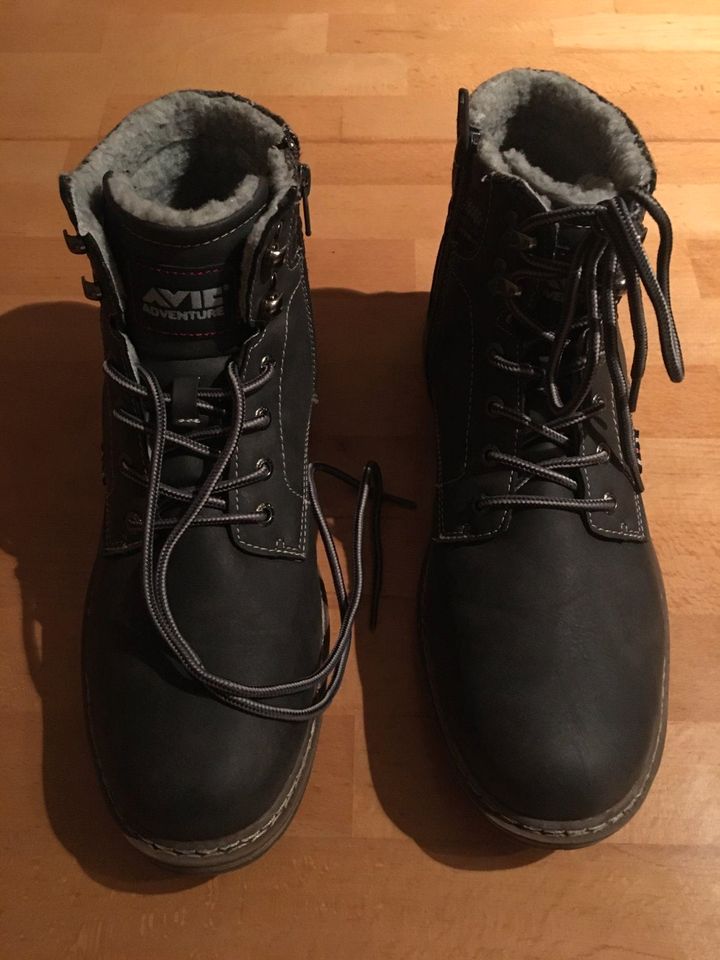 Winterschuhe, Winterboots Gr. 44 in Wellheim