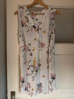 H&M Mama Umstandsbluse weiß Blumen rosa Größe M Altona - Hamburg Bahrenfeld Vorschau