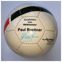 Fußball mit Unterschrift von Paul Breitner | Ball Berlin - Friedenau Vorschau