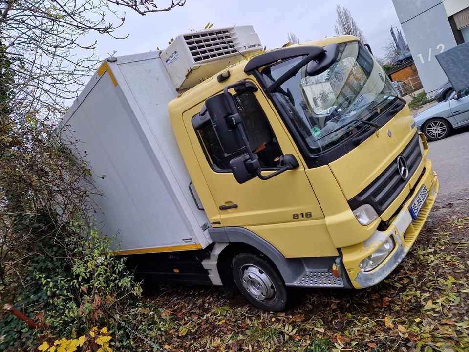 Mercedes LKW 818 Atego 7,5t Mit Kühlkoffer in Sindelfingen