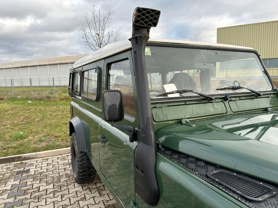 Land Rover Defender 110 TD5 SW in Friesenheim