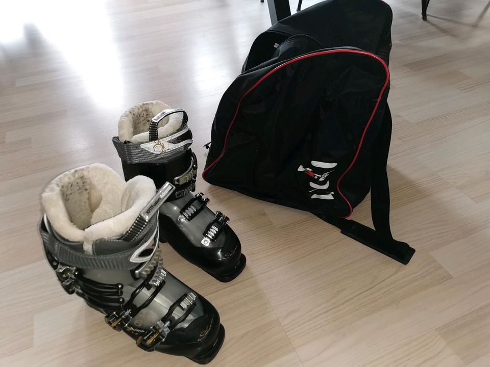 Salomon Skistiefel Damen 25, mit Tasche in Erfurt