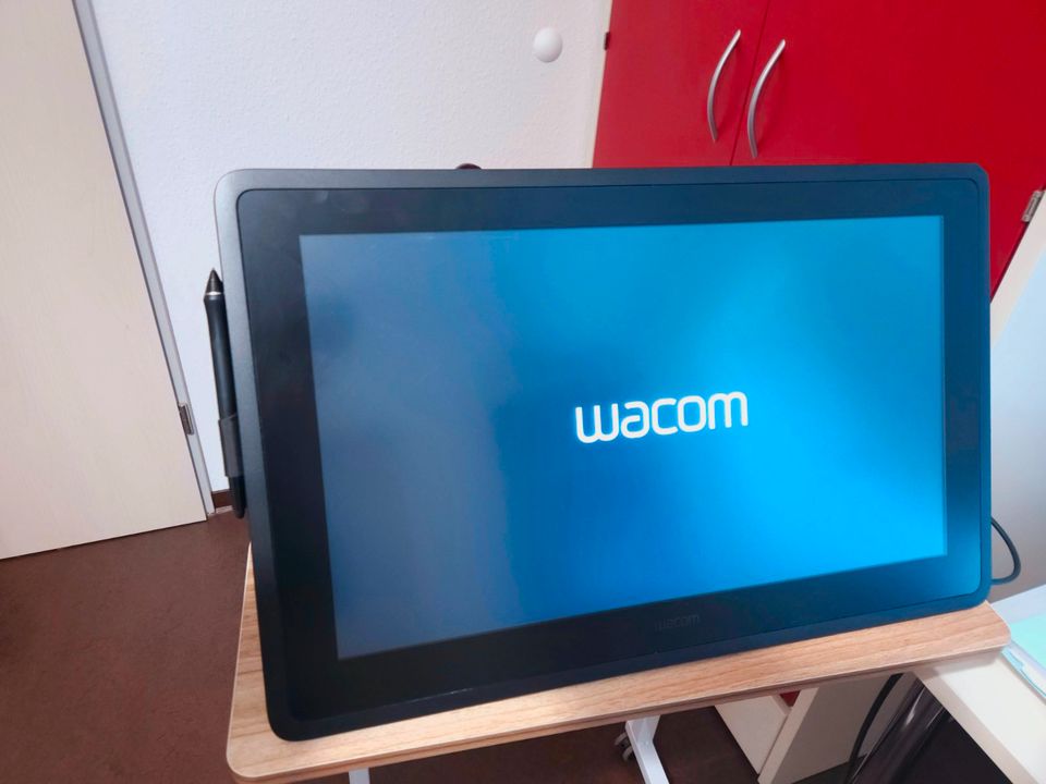 Wacom Cintiq 22 inkl. Pro Pen 2 in Kassel