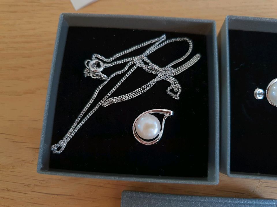 Schmuckset Perlen Kette und Ohrstecker Zeeme Pearls in Gosheim