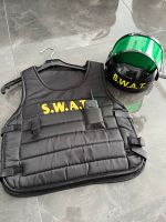 Swat Kostüm mit Helm Karnevalskostüm Nordrhein-Westfalen - Niederkassel Vorschau