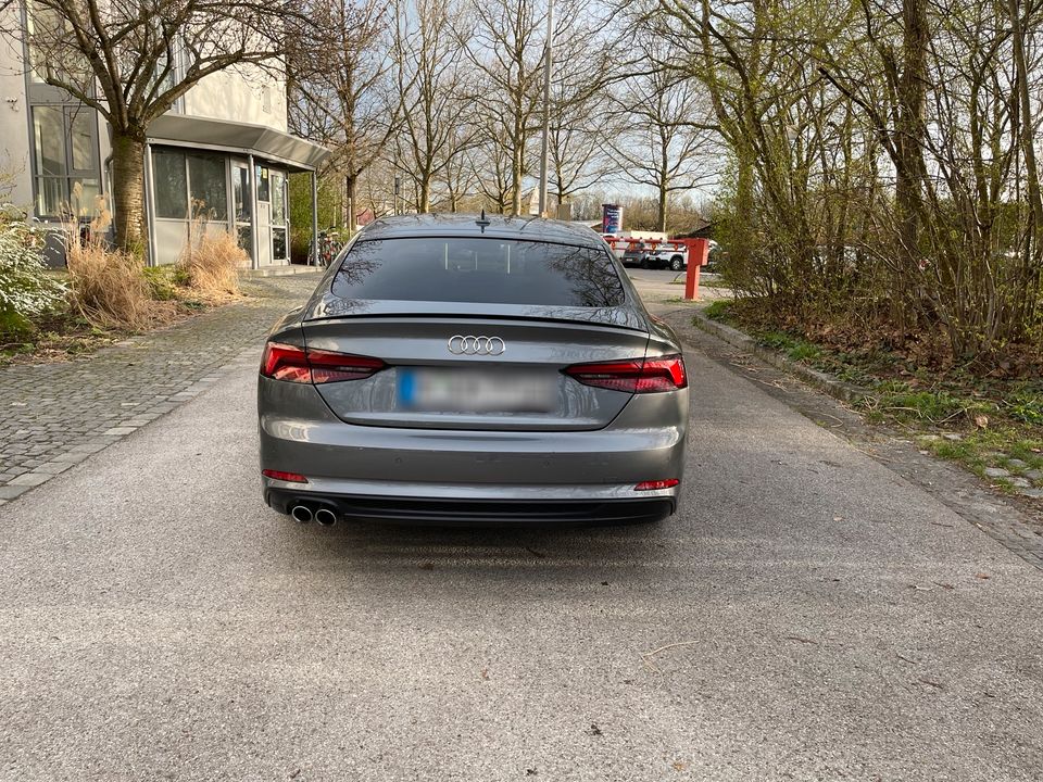 Audi a5 40 tdi sportback in München