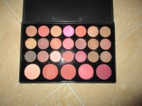 BH Cosmetics Blushed Neutral Palette 26 Color Eyeshadow Blush NEU Bayern - Kunreuth Vorschau