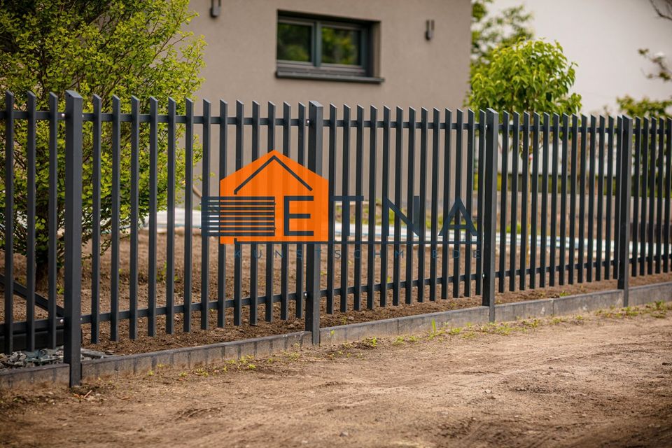 ZAUN ZAUNANLAGE MIT EDELSTAHLELEMENTEN in Berlin