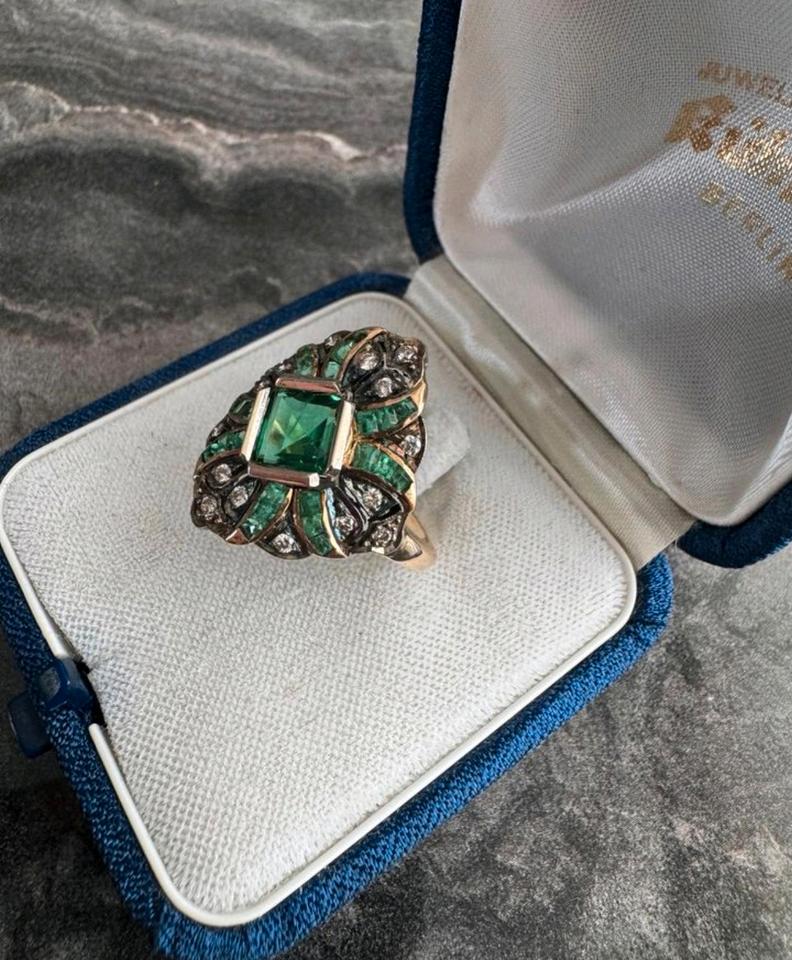 ✅✅✅ Art Deco Ring Gelbgold 750 Smaragd Diamanten Zertifikat ✅✅✅ in Regensburg