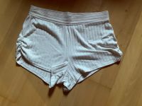 Gilly Hicks Shorts Gr. L beige Hessen - Körle Vorschau