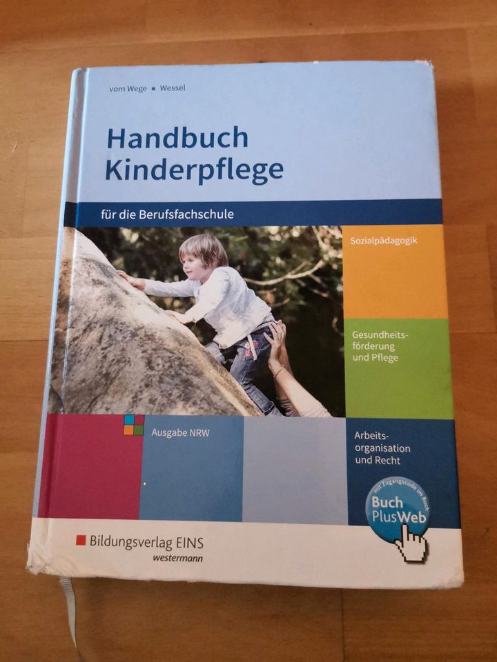 Handbuch Kinderpflege für die Berufsfachschule in Bochum