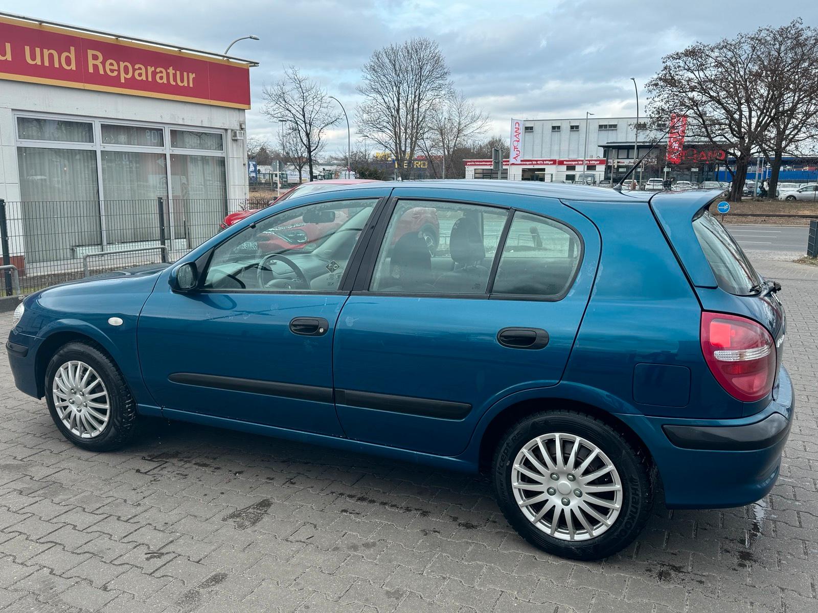 Abbildung des Autos Nissan Almera 1.5 tüv 03…