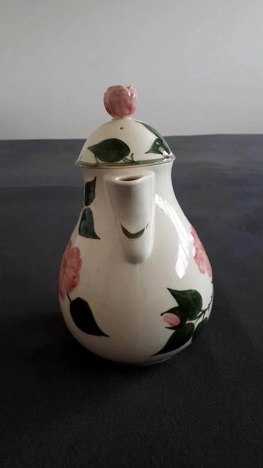 villeroy&boch WILDE ROSE, Kaffeekanne, Tasse, Unterteller, Teller in Mühldorf a.Inn