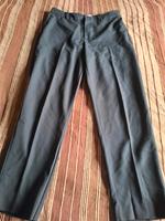 Hose von Mango gr. 40 schwarz Bundfaltenhose Essen - Essen-Borbeck Vorschau