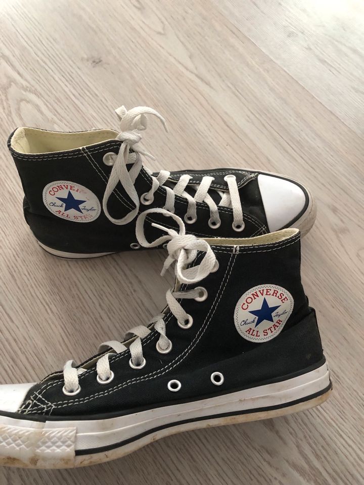 Converse schwarz in Göppingen