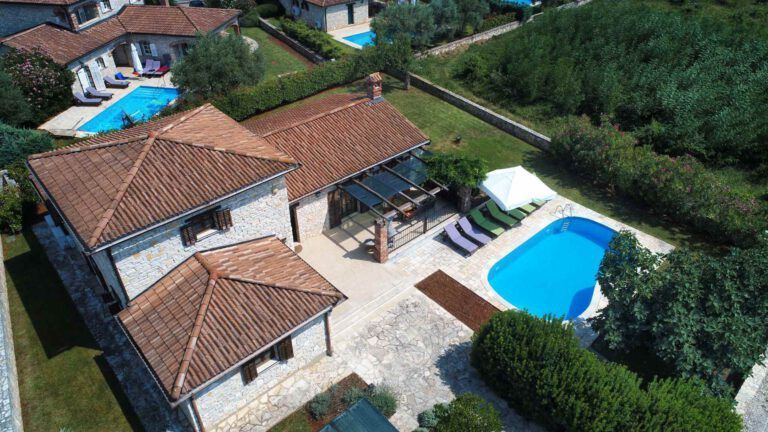 Ferienhaus mit Pool in Istrien in Farchant