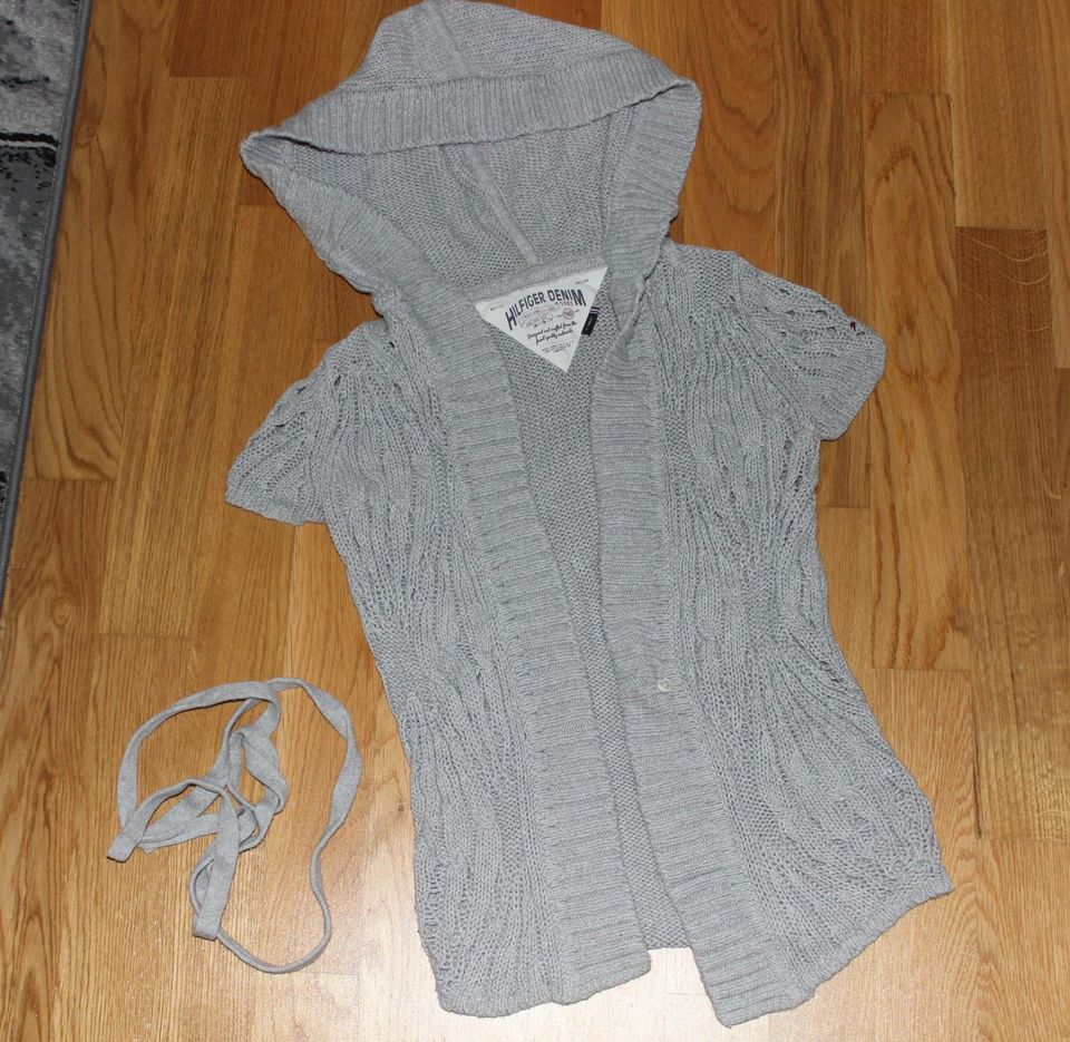 Strick Jacke Weste Cardigan von Tommy Hilfiger Gr Cs 34 S 36 in Stuttgart