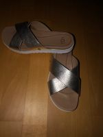 UGG Sandaletten Gold Gr.36 **NEU** Düsseldorf - Gerresheim Vorschau