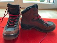 Braune Lowa Wanderschuhe Gr 42 Bayern - Bamberg Vorschau