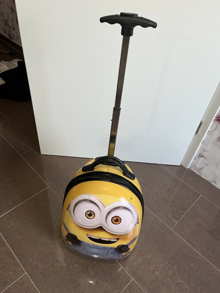 Minions Kinder Hardcase Trolley sehr gut erhalten!! in Mutterstadt