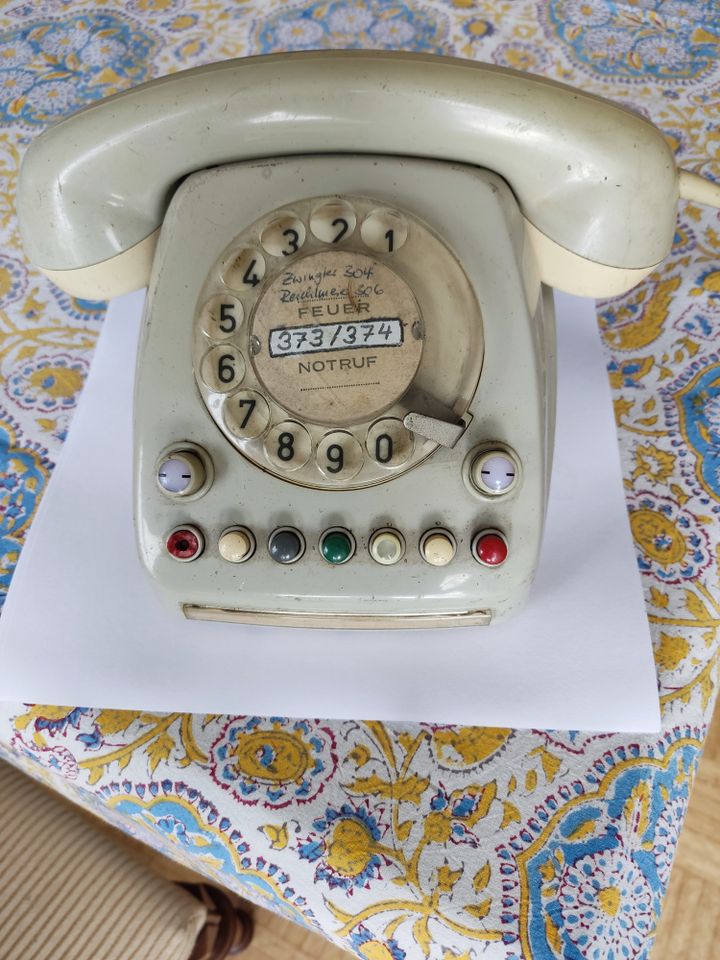 altes Vermittlungs Telefon Vorzimmertelefon in Altötting