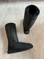 UGG Australia - Classic Tall Boots Schwarz Gr. 38 Berlin - Mitte Vorschau