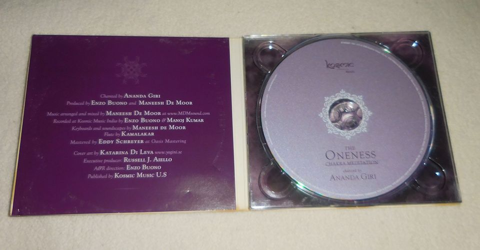 The Oneness Chakra Meditation - Ananda Giri CD in Extertal