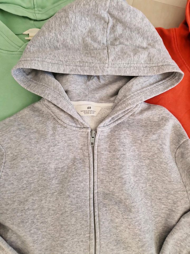 3 x H&M Sweatjacke Kapuzenjacke Pullover Hoodie Gr 158/164 Pulli in Braunschweig