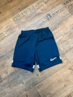 Nike Shorts gr.158 Niedersachsen - Großheide Vorschau