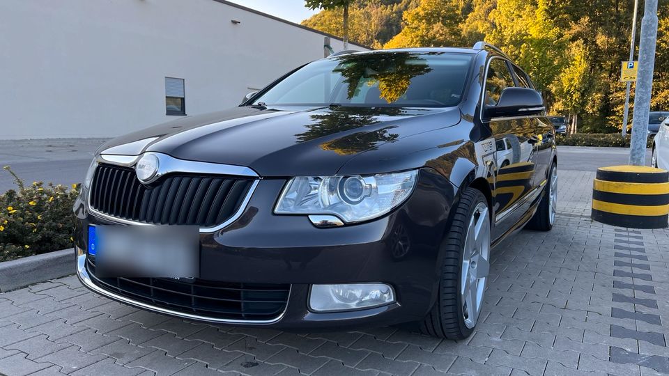 Skoda Superb 2.0d 175ps in Lenningen