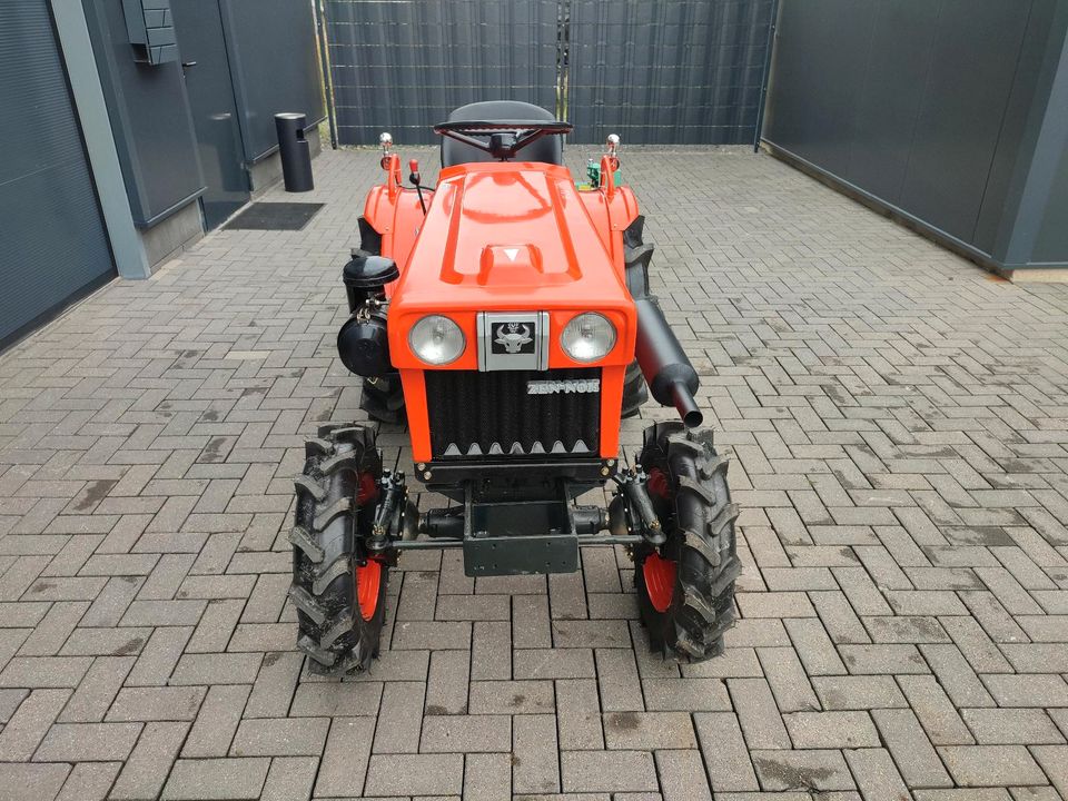 Kleintraktor Kubota B 7001 + Hammerschlegelmulcher 100 cm NEU in Auderath