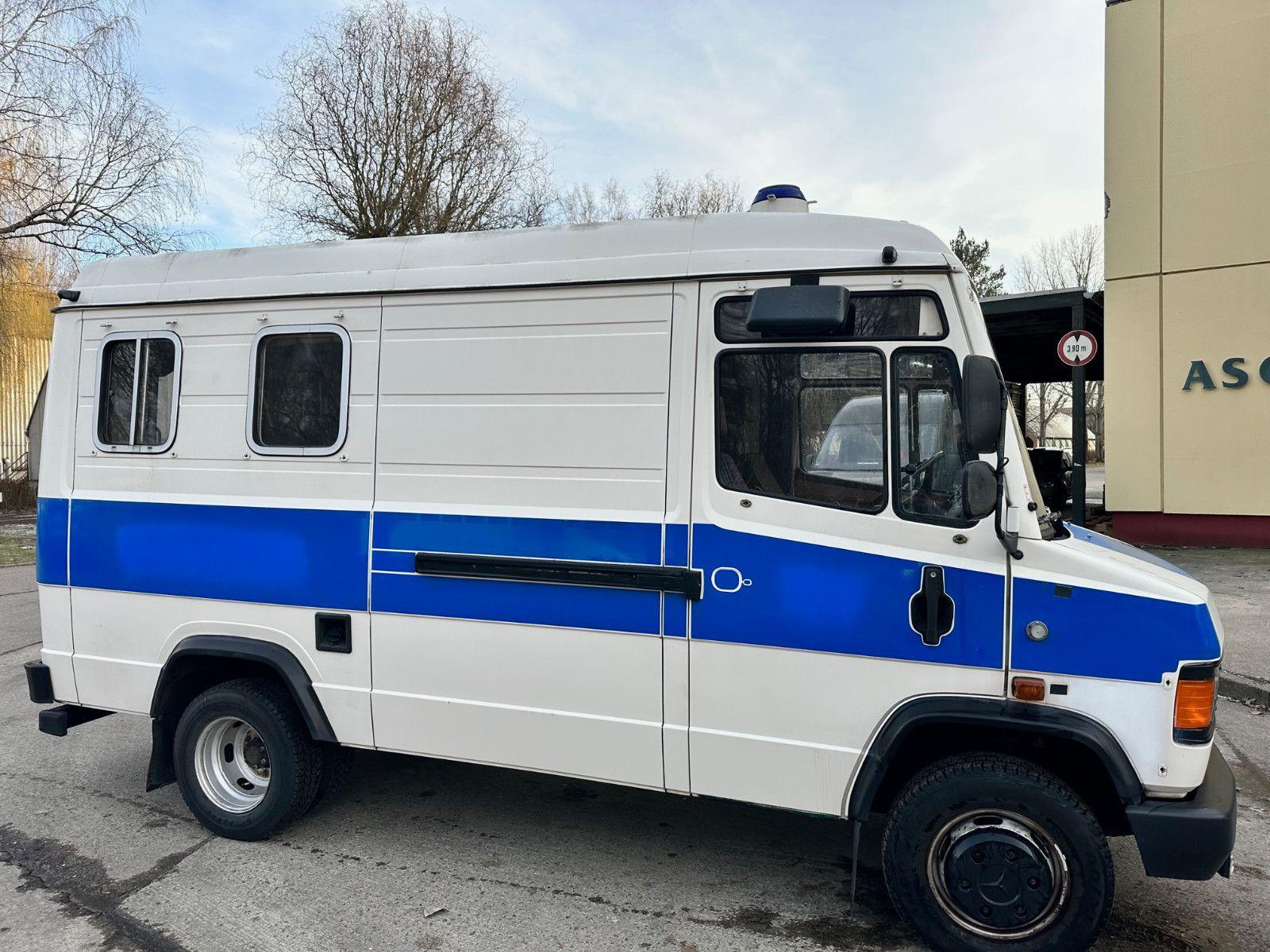 Abbildung des Autos Mercedes-Benz Vario T2 6…