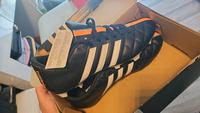 Fußball Schuhe adidas neu Größe 44 Baden-Württemberg - Freiburg im Breisgau Vorschau