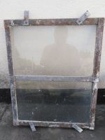 antikes altes Fenster Metallrahmen Größe 52 x 64,5cm Brandenburg - Plessa Vorschau