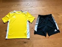 Adidas Sportset, Adidas T-Shirt & kurze Hose,Gr. 164 Hessen - Wolfhagen  Vorschau