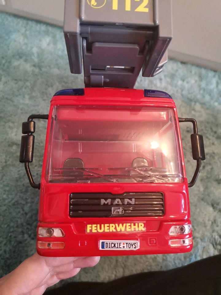 Feuerwehrauto von Dickie Toys Feuerwehr Auto Feuerwehr in Nürnberg (Mittelfr)