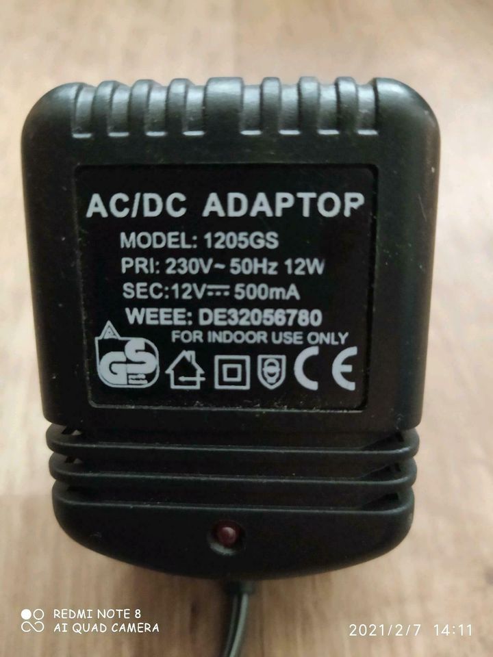 AC/DC Adaptor nur für innen in Köln