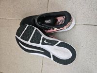 Nike Kinderschuhe Gr. 31,5 Nordrhein-Westfalen - Oberhausen Vorschau