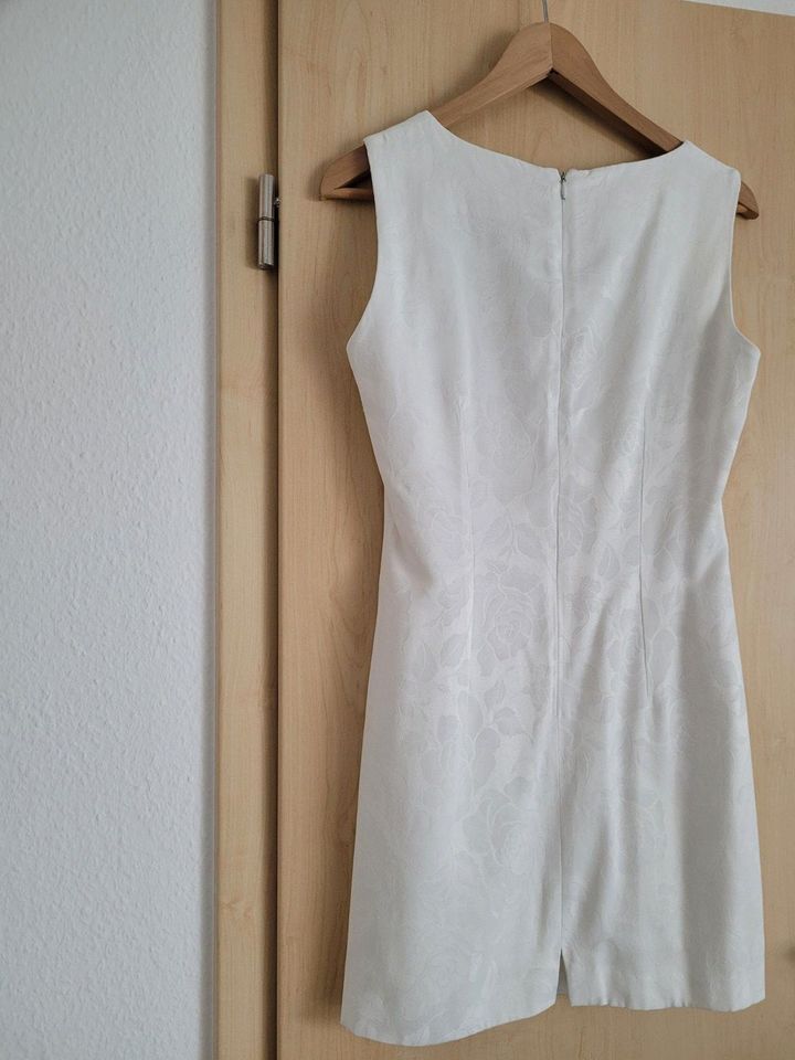 Etuikleid/Minisommerkleid/Cocktailkleid, weiss, Gr. 34 in Monheim am Rhein