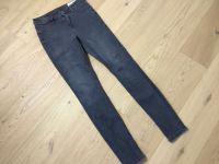 EDC Jeans,Jegging,grau,Gr 29 L 32 Schleswig-Holstein - Neudorf-Bornstein Vorschau